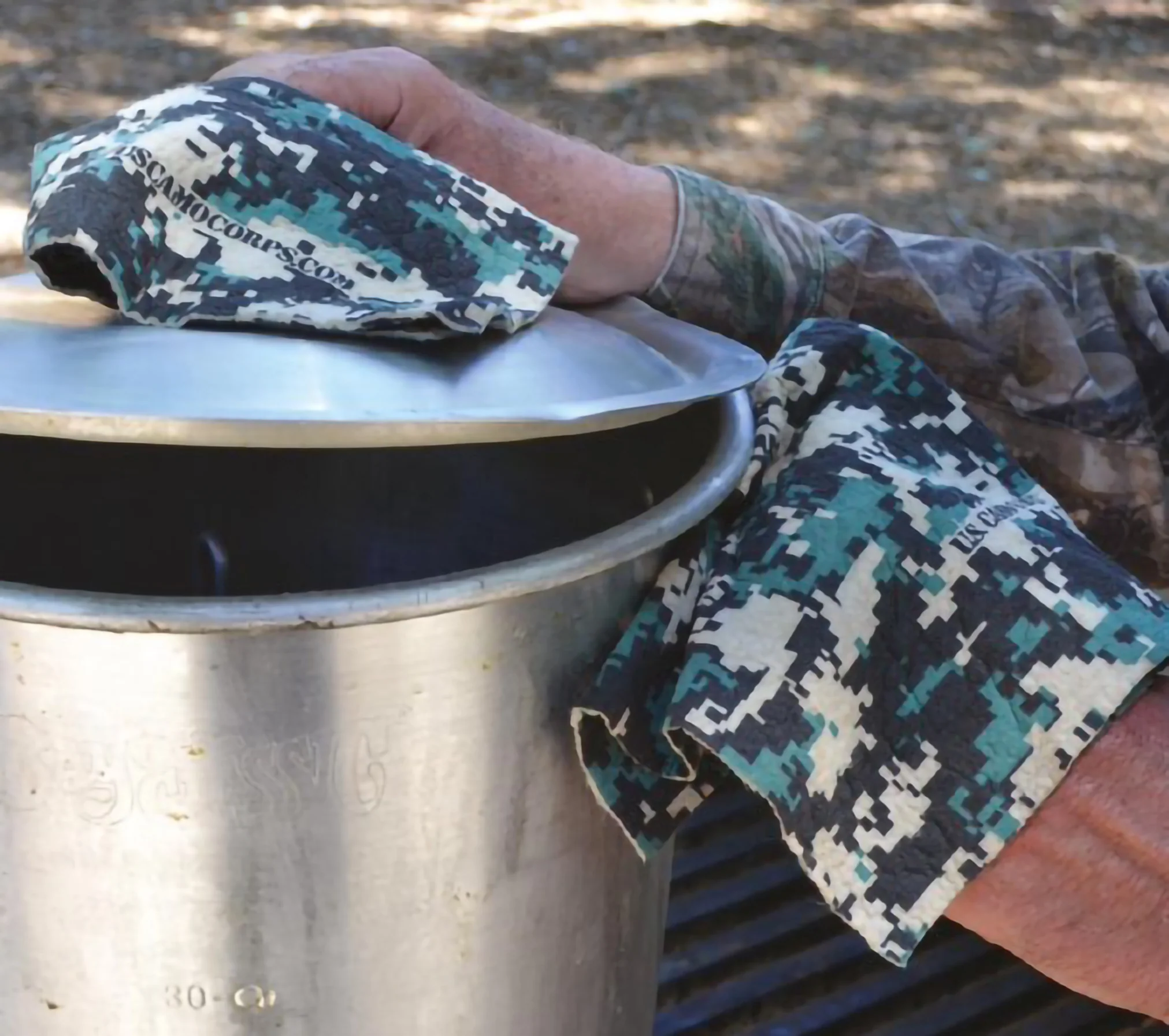 CAMO CORPS Field Shammy - Image 4