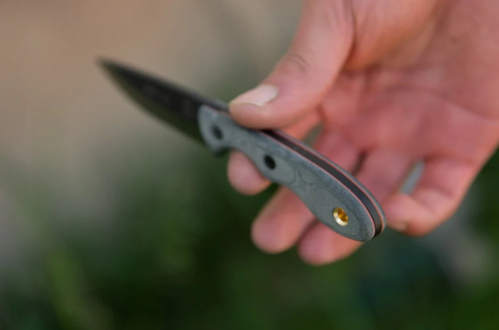 TOPS Mini Scandi Knife - Black Linen Micarta - Image 4
